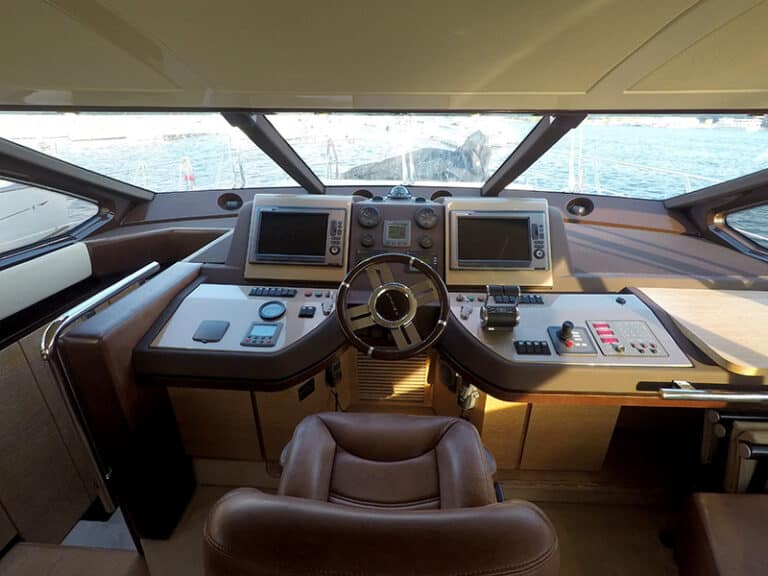 Azimut 58