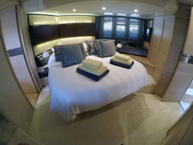 Azimut 58