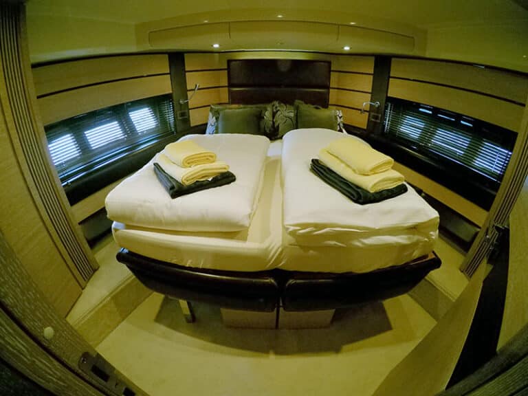 Azimut 58