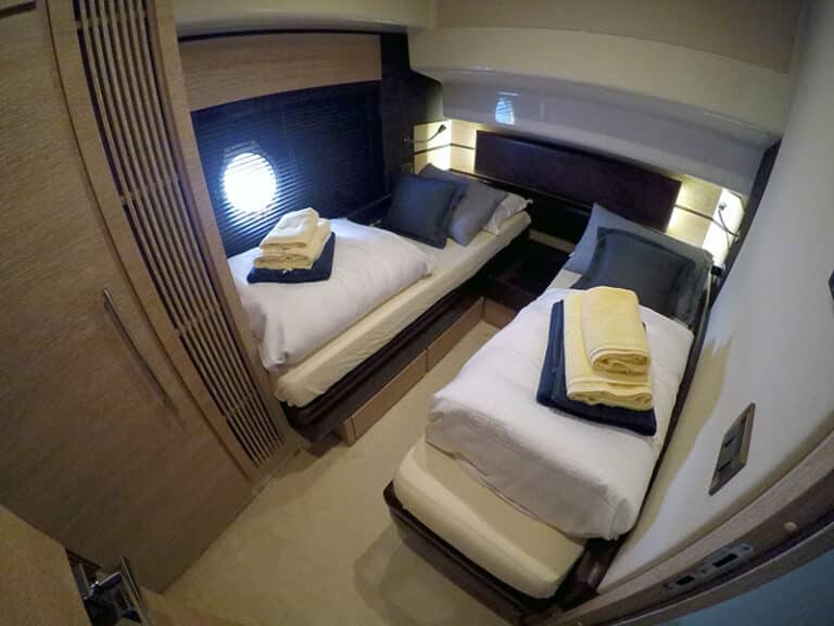 Azimut 58