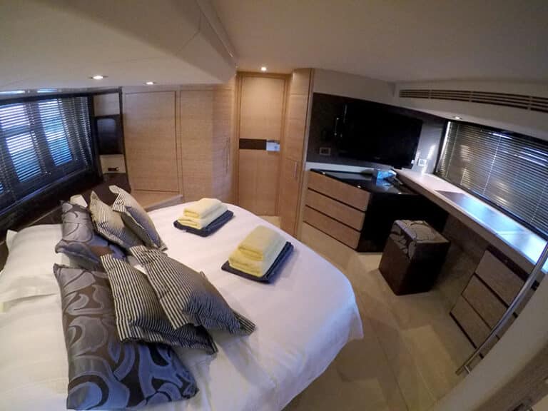 Azimut 58