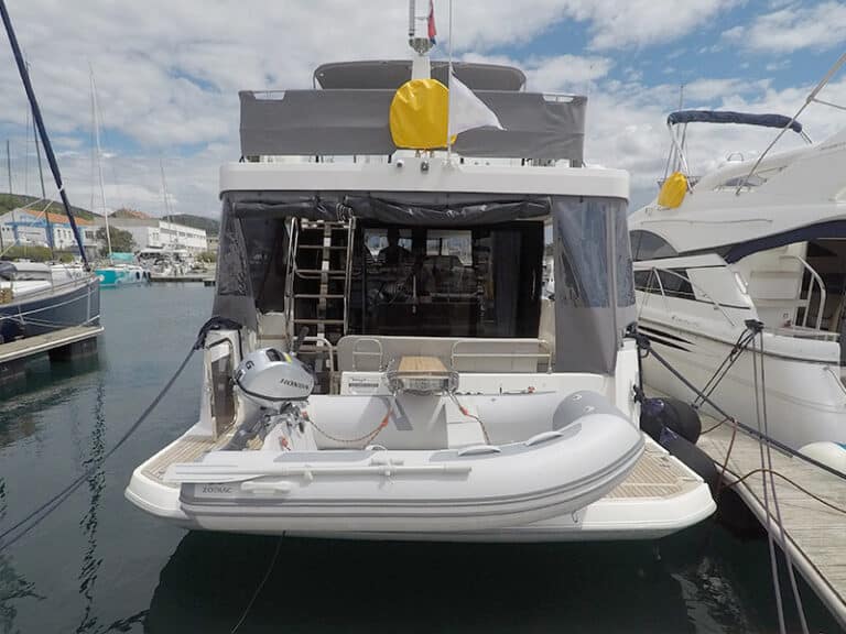 BENETAU SWIFT TRAWLER 47