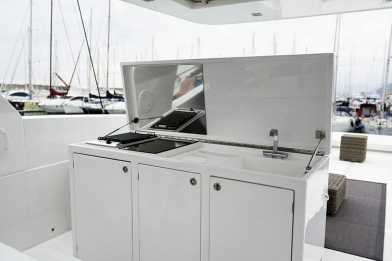 Motor Yacht