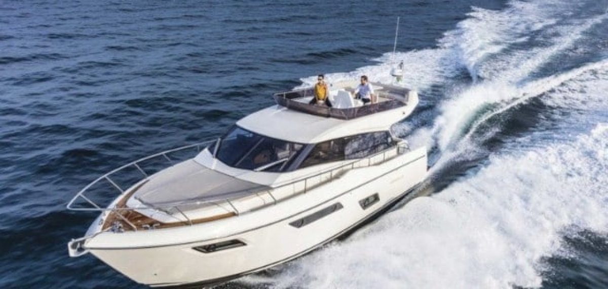 Ferretti 450