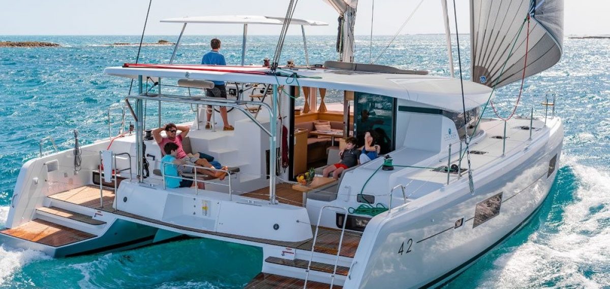 Lagoon 42