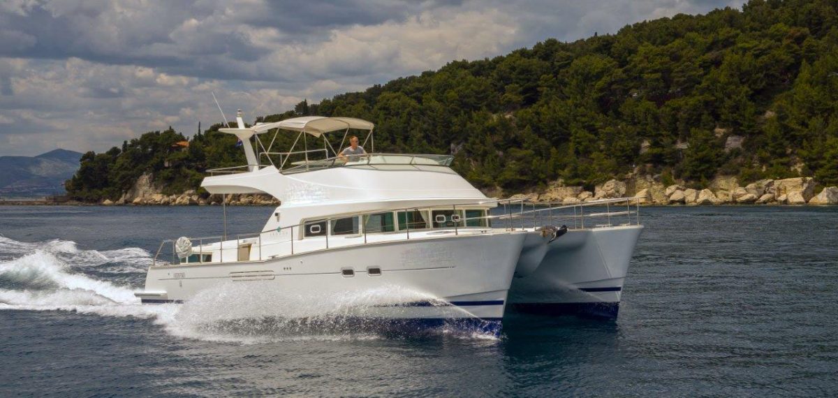 Lagoon Power 44 (6)