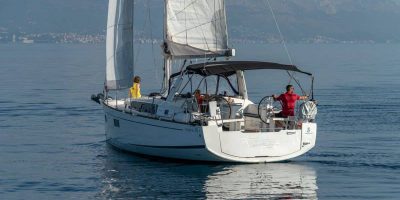 Oceanis 38.1 - 2017 (18)
