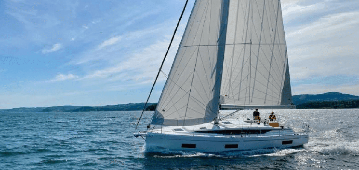 Bavaria C 42