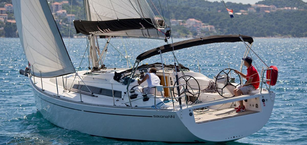 salona 44 yacht