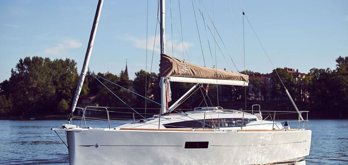 Sun Odyssey 319 (2)